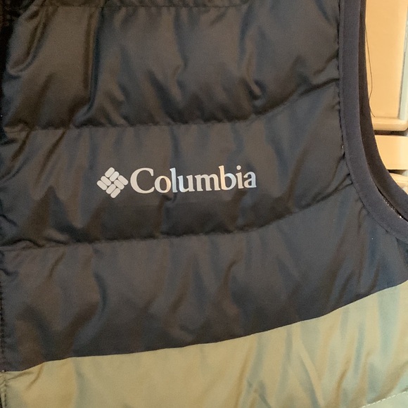 Columbia Vest - Picture 2 of 4